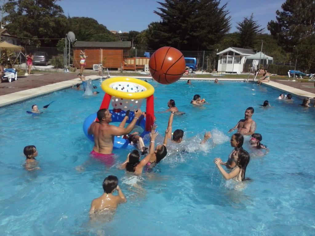 Complejo Turistico & Camping Cabopino Marbella Luaran gambar