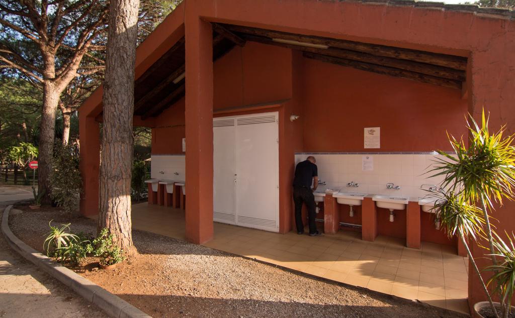 Complejo Turistico & Camping Cabopino Marbella Luaran gambar