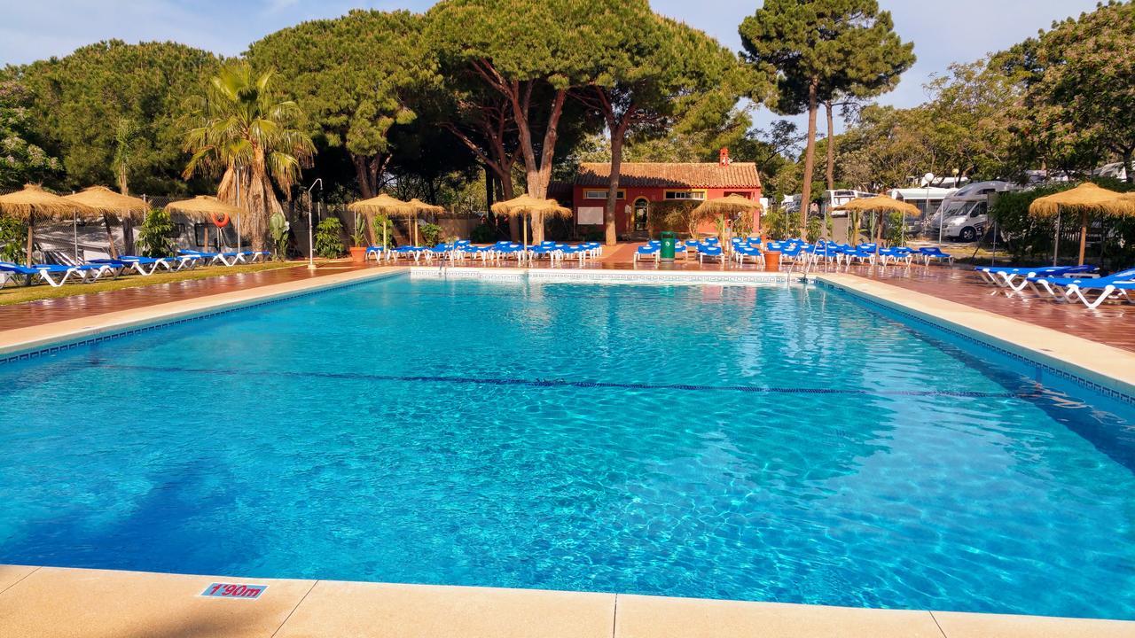 Complejo Turistico & Camping Cabopino Marbella Luaran gambar